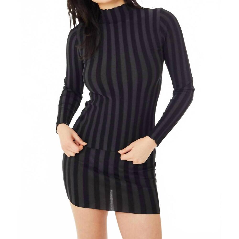 NEW FIND ME NOW wide ribbed knit mock neck top in ink